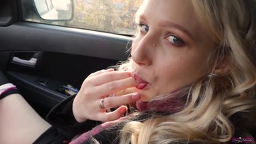 Kanos tini pina hancúrozik publikusan a verdában Thumb