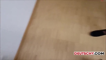 Germán fiatalasszony a dokornál Thumb