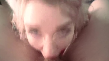 Amatőr szemöveges tini oboája Thumb