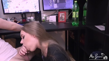 Szajhám elélvezésig szopott Thumb